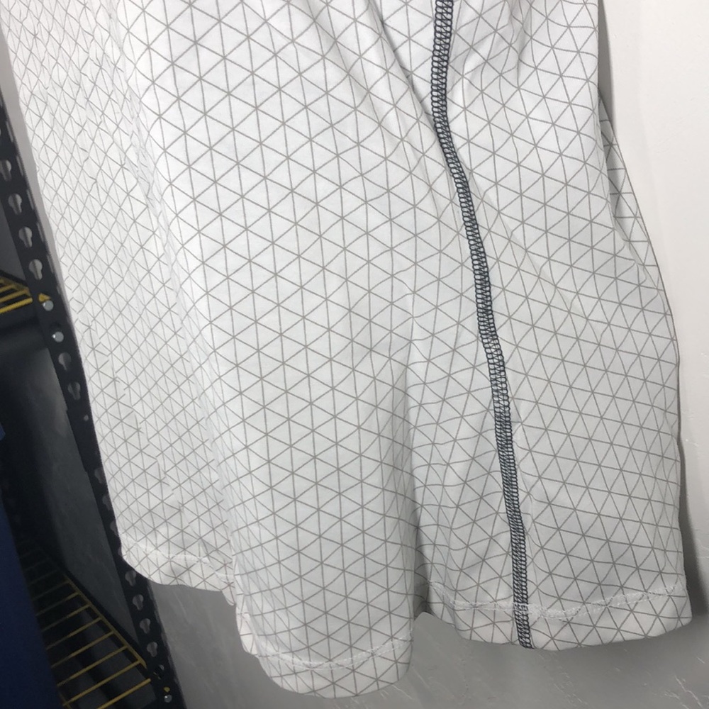 Nike Dri-Fit gray and white workout tank size medium - Picture 5 of 10